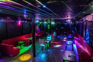 Best Dhow Cruise Marina Dubai | Dinner, Belly Dance, Drinks